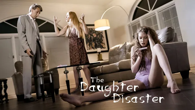 El desastre de la hija ft. Sarah Vandella y Elena Koshka